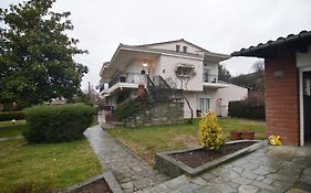 Nestoras Comfortable Stay - Private Parking